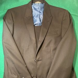 Mens Black 2 piece suit size 40R